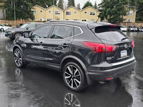 Used 2017 Nissan Rogue Sport SL w/ SL Premium Package image 28