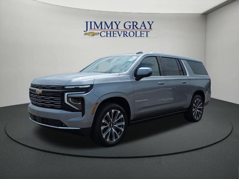 New 2026 Chevrolet Suburban High Country RWD image 1