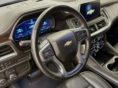 Used 2024 Chevrolet Tahoe Premier AWD/4WD image 18
