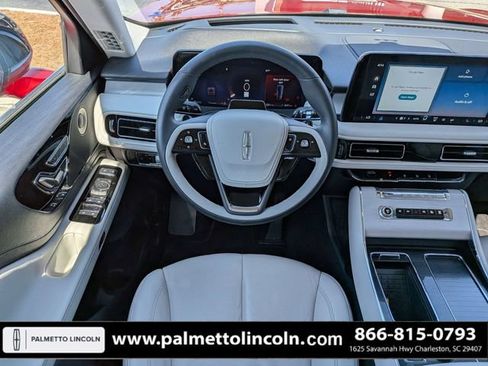 Certified 2025 Lincoln Aviator Reserve w/ Illumination Package AWD/4WD image 16