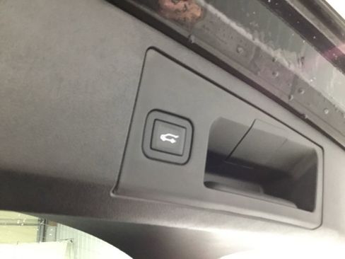 Used 2024 Cadillac XT4 Luxury image 17