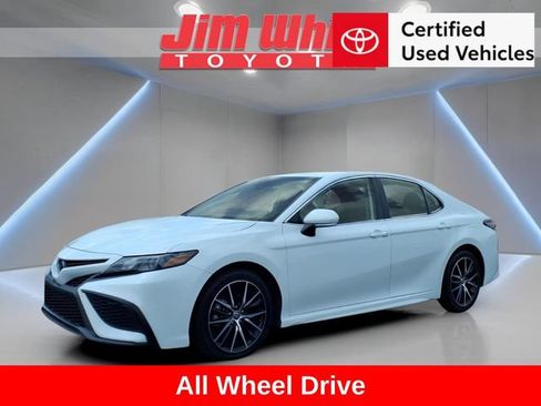 Certified 2024 Toyota Camry SE AWD/4WD image 1