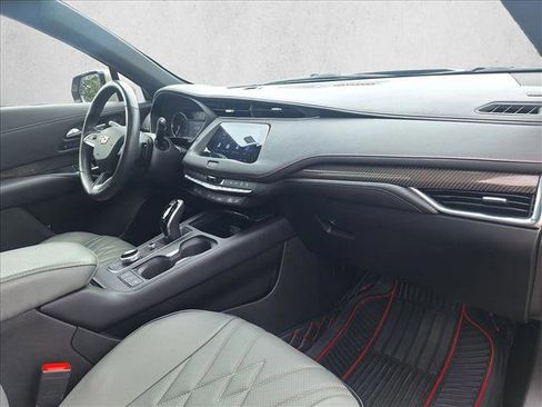Used 2023 Cadillac XT4 Sport image 19