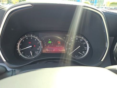 Used 2021 Toyota Highlander Limited image 2