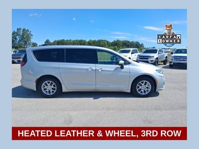Used 2023 Chrysler Pacifica Touring-L