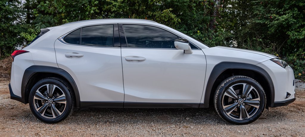 Used 2019 Lexus UX 200 FWD image 6