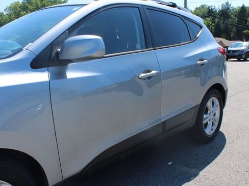 Used 2011 Hyundai Tucson GLS FWD image 40