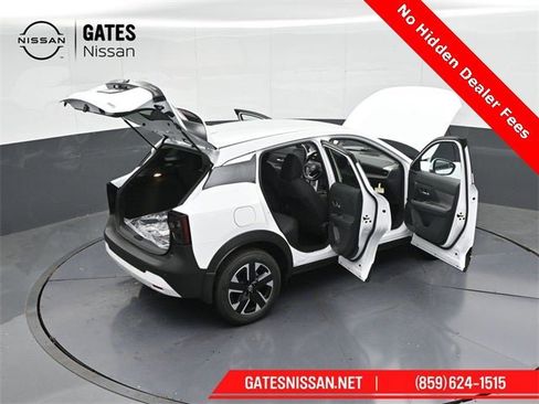 New 2025 Nissan Kicks SV image 52