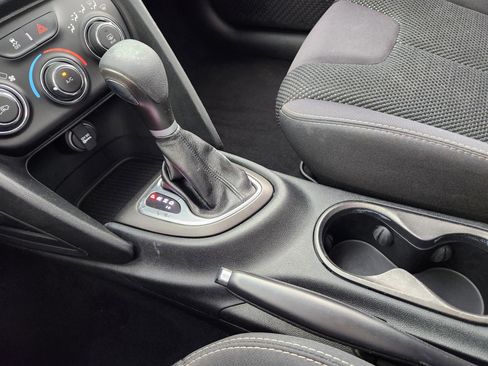 Used 2015 Dodge Dart SXT FWD image 24