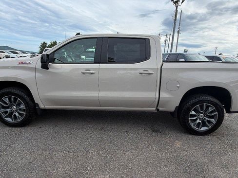 New 2026 Chevrolet Silverado 1500 RST AWD/4WD image 11