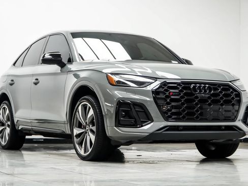 Used 2022 Audi SQ5 Prestige w/ Prestige Package AWD/4WD image 4