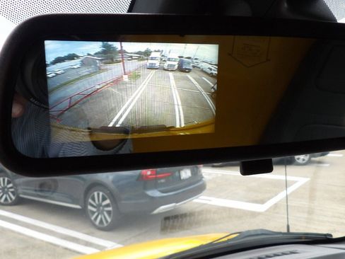 Used 2021 GMC Savana 3500 Extended w/ Power Convenience Package RWD image 23