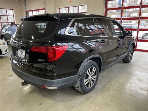 Used 2017 Honda Pilot EX-L image 4