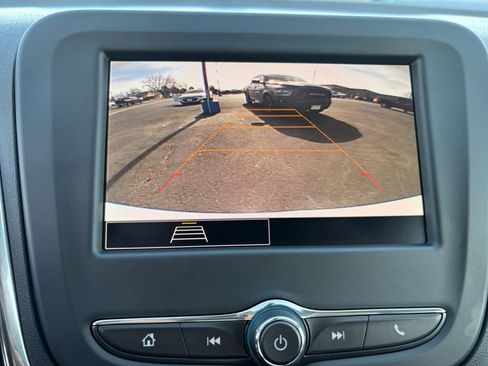 Used 2024 Chevrolet Equinox LT image 18