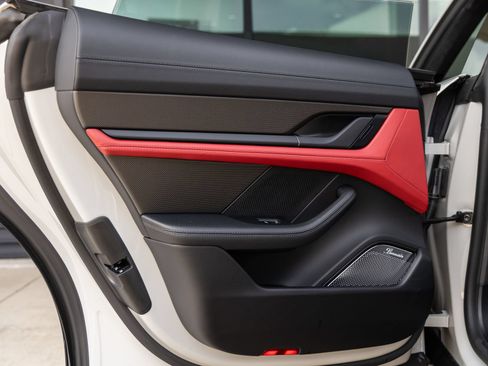 New 2026 Porsche Taycan Turbo AWD/4WD image 35