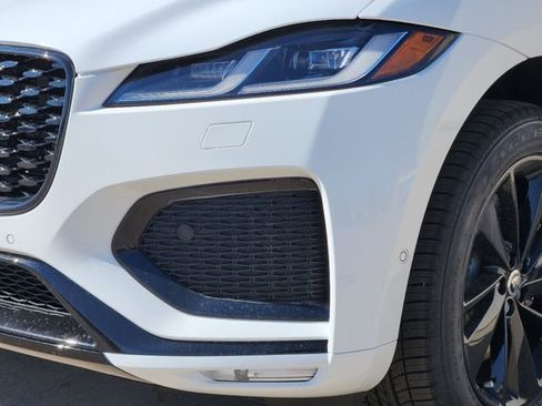 Used 2026 Jaguar F-PACE R-Dynamic S AWD/4WD image 5