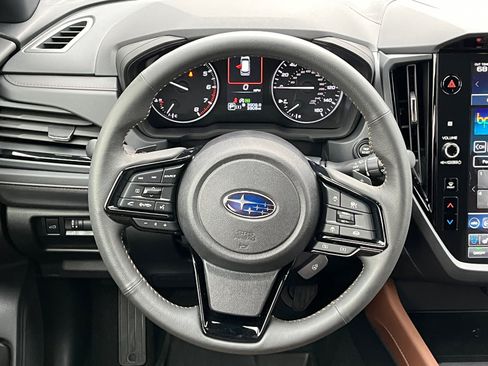 Used 2025 Subaru Forester Touring AWD/4WD image 9