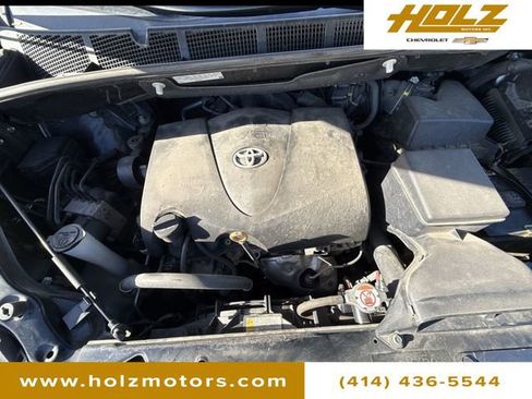 Used 2018 Toyota Sienna XLE image 22