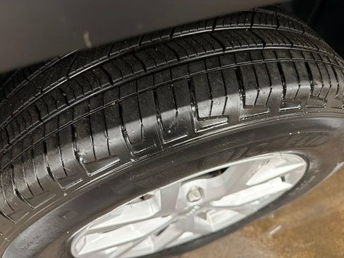 Used 2023 Jeep Grand Cherokee Limited w/ Trailer Tow Prep Group (B) image 29