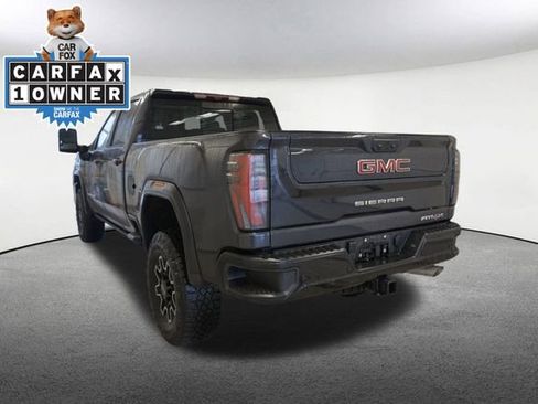 Used 2024 GMC Sierra 2500 AT4X image 11