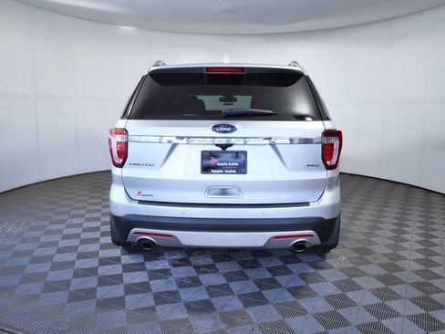 Used 2017 Ford Explorer Limited w/ Equipment Group 301A AWD/4WD image 7