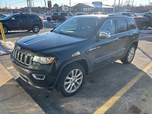 Used 2017 Jeep Grand Cherokee Limited w/ Trailer Tow Group IV image 2