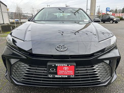 New 2026 Toyota Camry XLE image 2