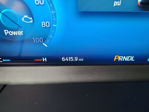 Certified 2024 Ford Escape SE w/ PHEV Premium Package image 15