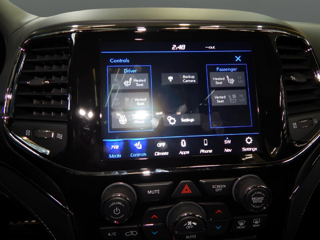 Used 2021 Jeep Grand Cherokee SRT AWD/4WD image 19