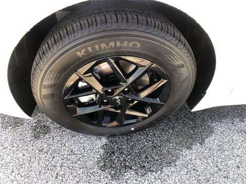 New 2026 Kia K5 LXS image 10