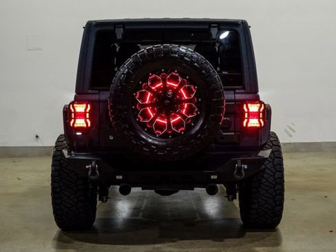 Used 2020 Jeep Wrangler Unlimited Rubicon AWD/4WD image 11