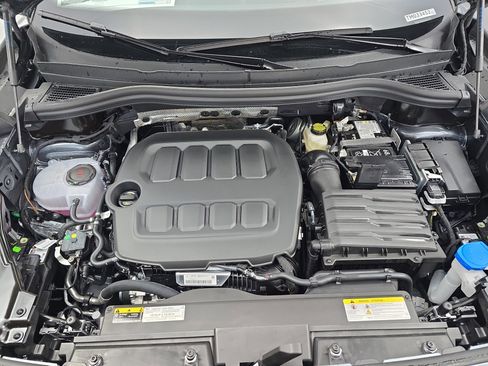 New 2026 Volkswagen Tiguan SE R-Line FWD image 29
