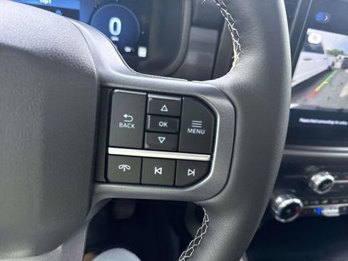Used 2025 Ford F150 Lariat AWD/4WD image 29