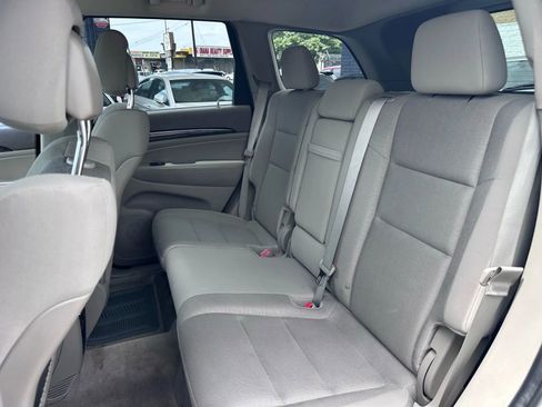 Used 2012 Jeep Grand Cherokee Laredo w/ Laredo E Group image 52