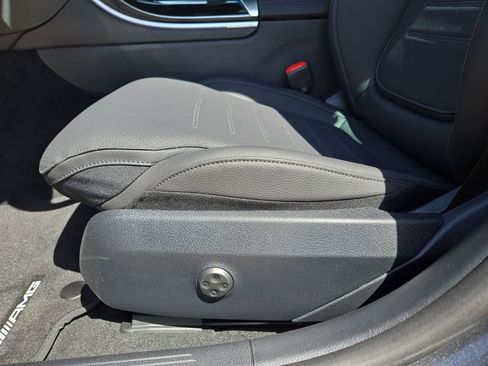New 2025 Mercedes-Benz C 300 4MATIC Sedan image 17