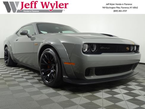 Used 2023 Dodge Challenger R/T Scat Pack image 1