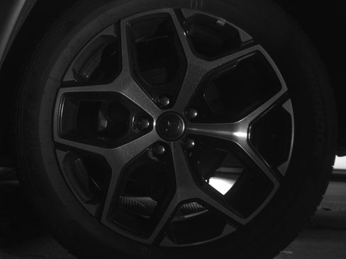 Used 2025 Jeep Compass Limited AWD/4WD image 14