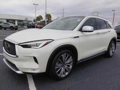 Used 2021 INFINITI QX50 Sensory w/ Accent Package image 8