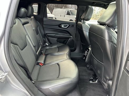 Used 2022 Jeep Compass Altitude w/ Sun and Sound Group image 20