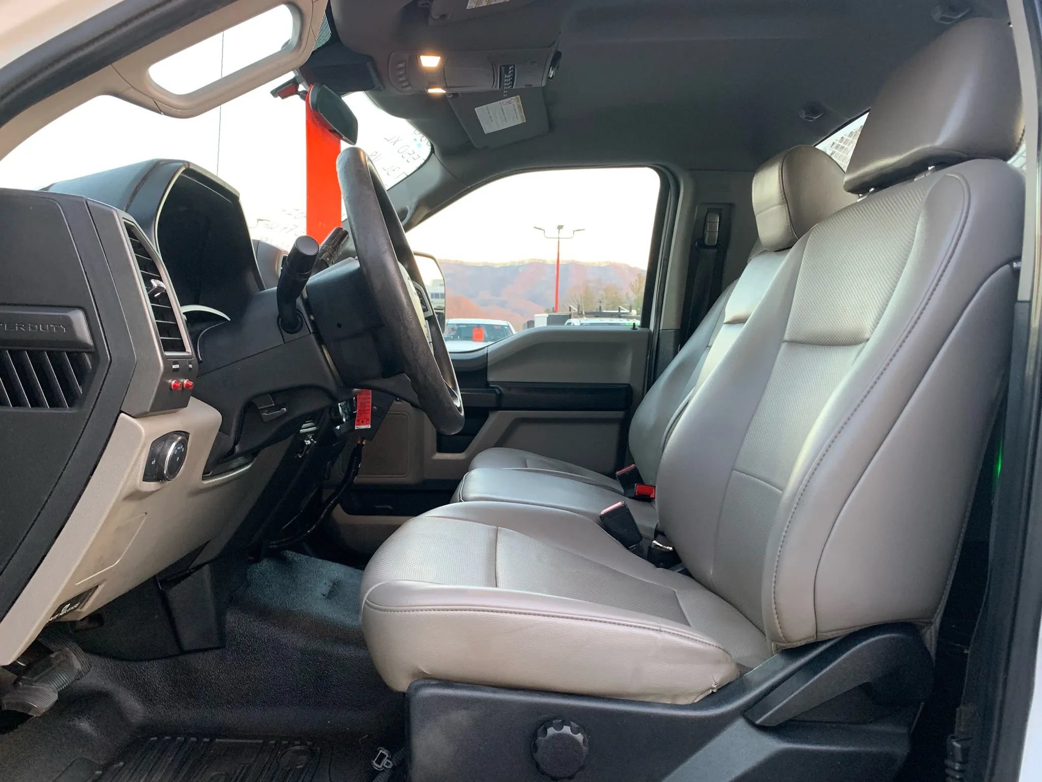 Used 2020 Ford F550 4x4 Regular Cab Super Duty w/ Power Equipment Group image 9