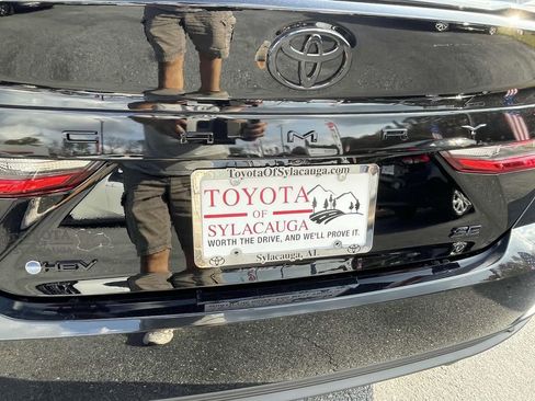 New 2026 Toyota Camry SE w/ Convenience Package image 8