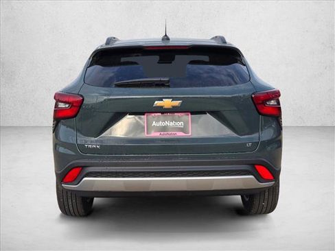 New 2026 Chevrolet Trax LT image 8