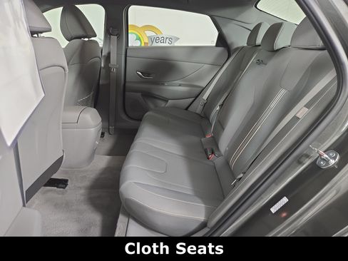Used 2024 Hyundai Elantra SEL w/ Convenience Package FWD image 12