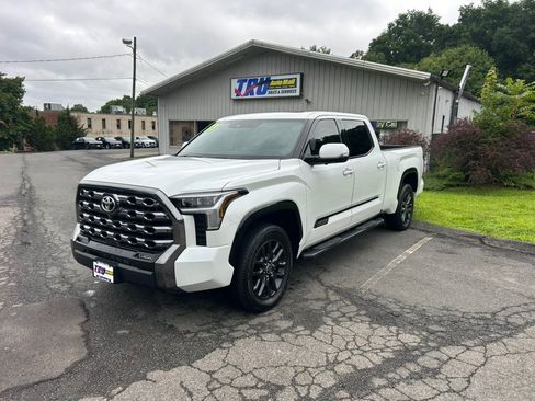Used 2023 Toyota Tundra Platinum AWD/4WD image 2