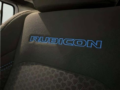 Used 2025 Jeep Wrangler Unlimited Rubicon 4xe w/ Safety Group AWD/4WD image 68