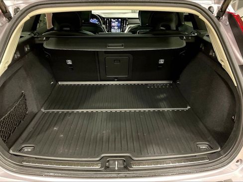 Certified 2026 Volvo V60 B5 Cross Country Ultra w/ Climate Package AWD/4WD image 35