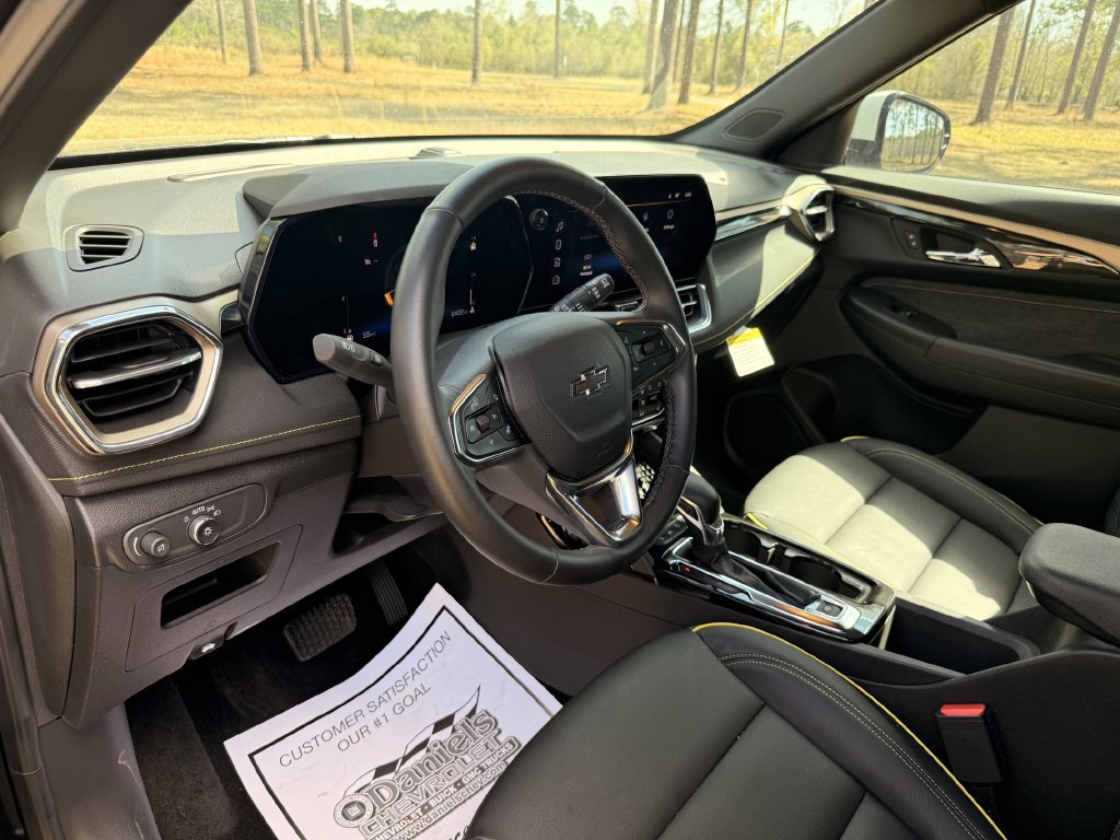 New 2025 Chevrolet TrailBlazer ACTIV w/ Convenience Package FWD image 16