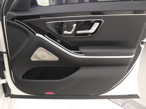 Certified 2022 Mercedes-Benz S 500 4MATIC image 23
