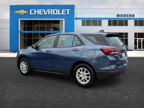 Used 2024 Chevrolet Equinox LS FWD image 3