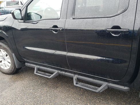 Used 2024 Nissan Frontier SV w/ SV Convenience Package image 19